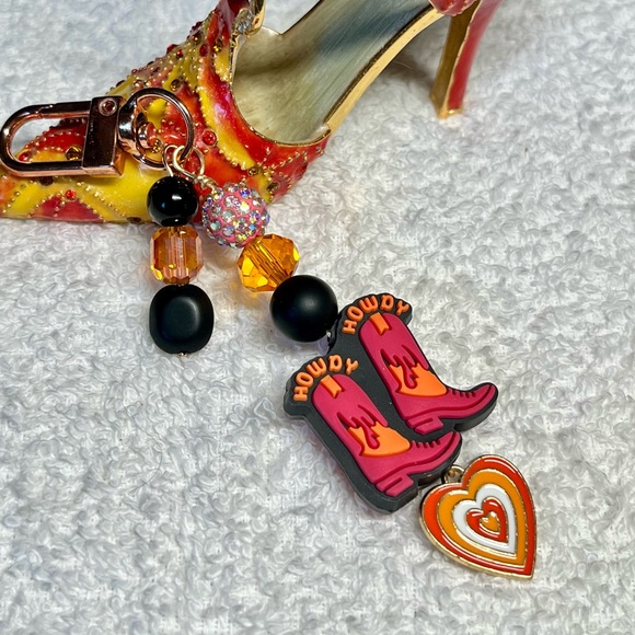 🐄🤠stunning colors on a funky key fob -zipper pull-purse charm/cowgirl bling - Picture 4 of 6